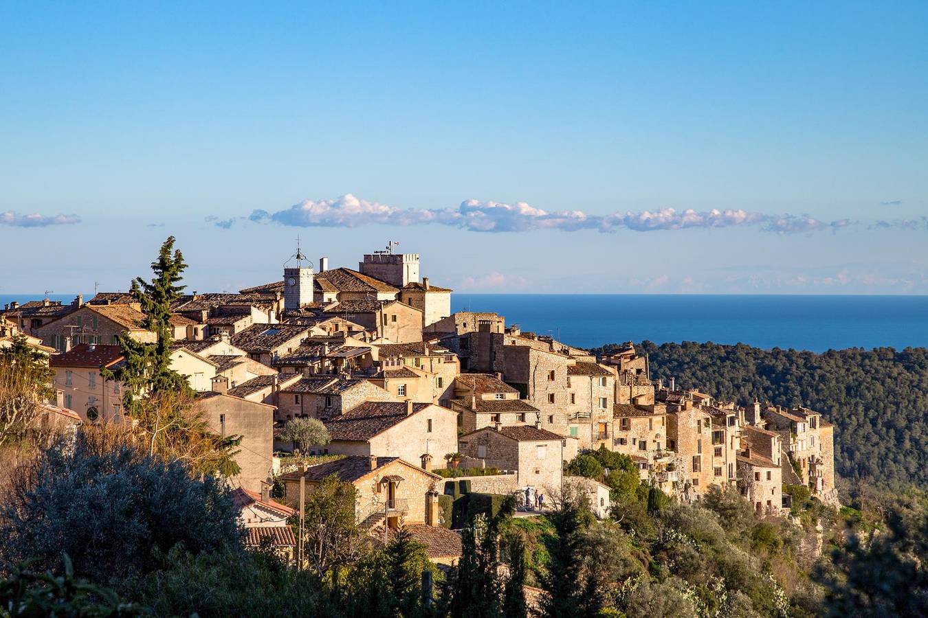 Ganze Wohnung, Appartement 'Les 3 Vues' mit Meerblick und Wlan in Tourrettes-sur-Loup, Cannes und Umgebung