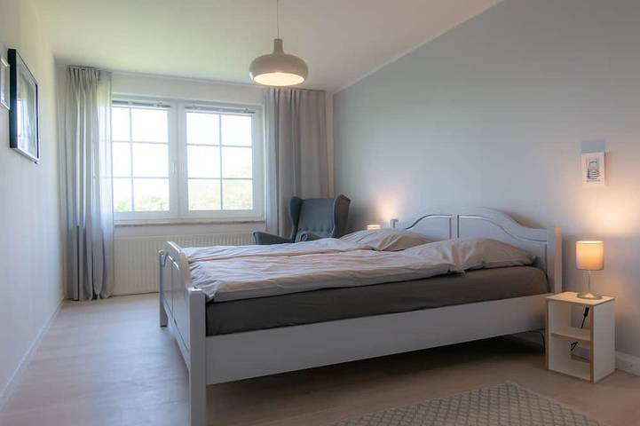 Ganze Wohnung, Großzügige Ferienwohnung mit Terrasse und Garten in Stinteck, Westerdeichstrich