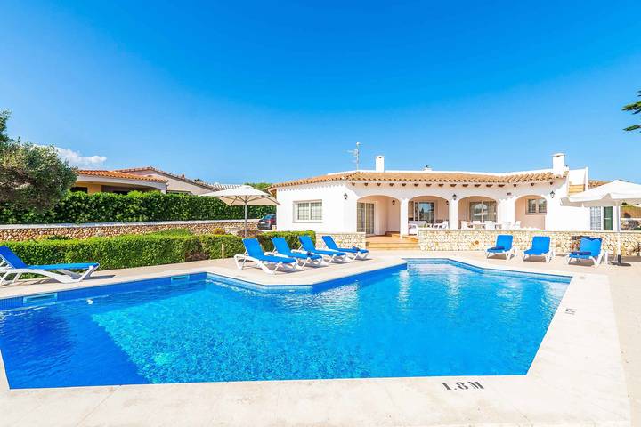 Villa pour 10 personnes, avec terrasse - 1