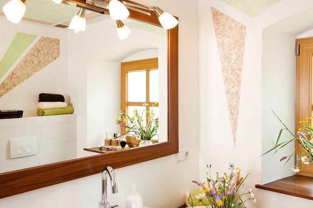 Landhaus mit Sonnenterrasse und Garten in Liegewiese am Stausee, Neureichenau