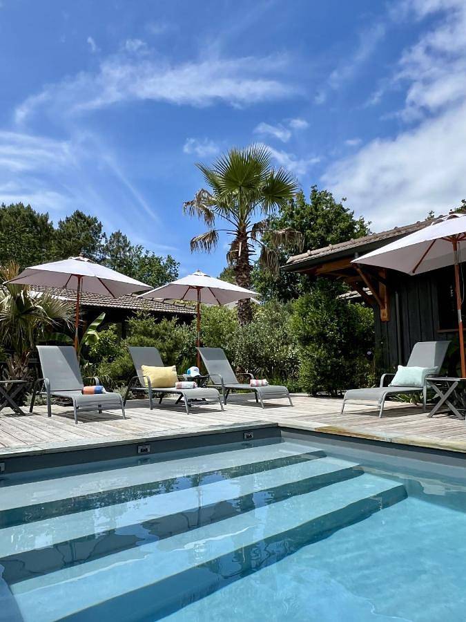 Chambre d’hôte pour 2 personnes, avec piscine ainsi que jacuzzi et jardin à Lacanau - 4