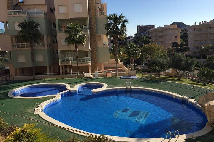 Appartement de vacances pour 4 personnes, avec terrasse ainsi que piscine et jardin - 1