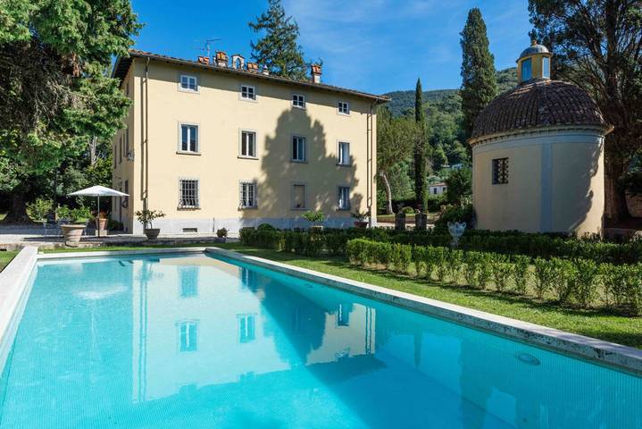 Villa with pool for 6 people, with garden and pool in Lucca