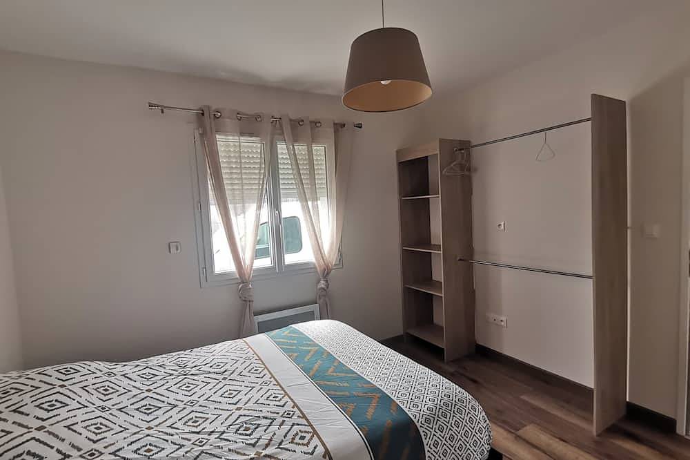 New house between lake and ocean in Naujac-sur-Mer, Lesparre-Médoc region