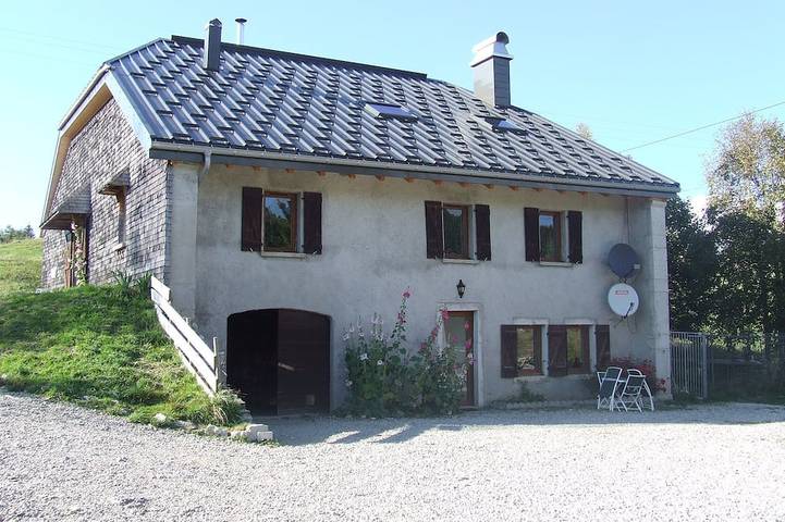 Location de vacances pour 14 personnes, avec Jardin à Septmoncel