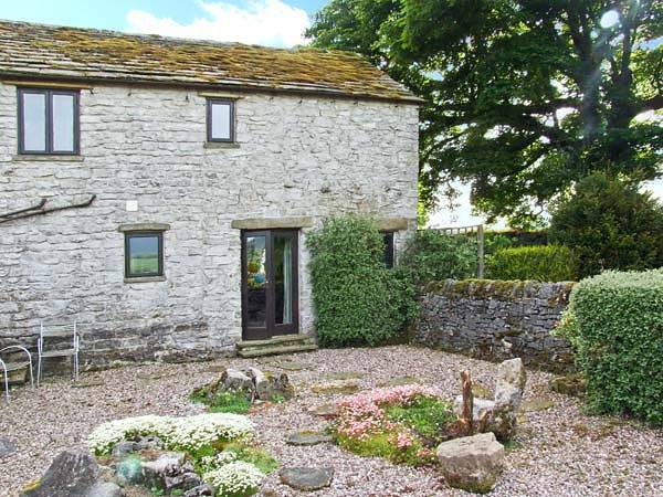 Cottage for 4 people, with garden, with pets in Peak District