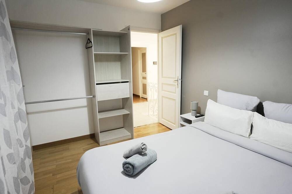 Villa Sweet Birds in Noisy-le-Grand, Seine-Saint-Denis