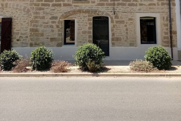 Location de vacances pour 2 personnes à Montaren-et-Saint-Médiers