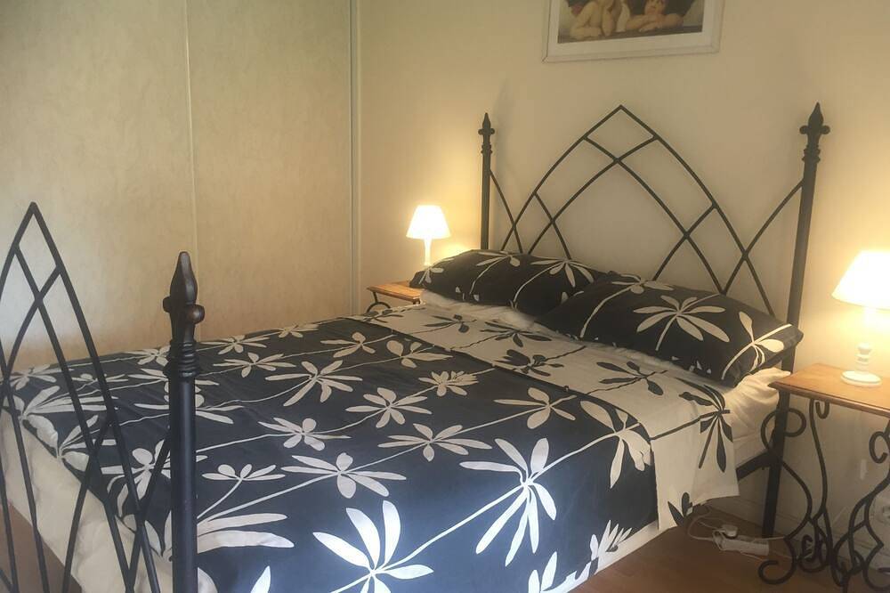 Ganze Wohnung, Großartiges 4-Sterne Erdgeschoß-Apartment mit Terrasse & großem Pool in Mandelieu-la-Napoule, Massif de l'Esterel