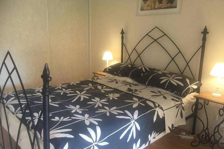 Ganze Wohnung, Großartiges 4-Sterne Erdgeschoß-Apartment mit Terrasse & großem Pool in Mandelieu-la-Napoule, Massif de l'Esterel