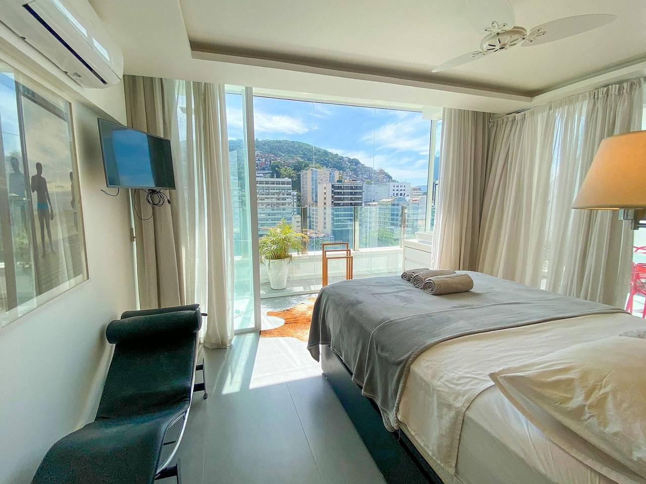 Entire apartment, Beautiful penthouse with view and jacuzzi in Ipanema, Rio de Janeiro