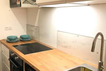 Appartement De Vacances pour 4 Personnes dans Puteaux, Hauts-de-Seine, Photo 4