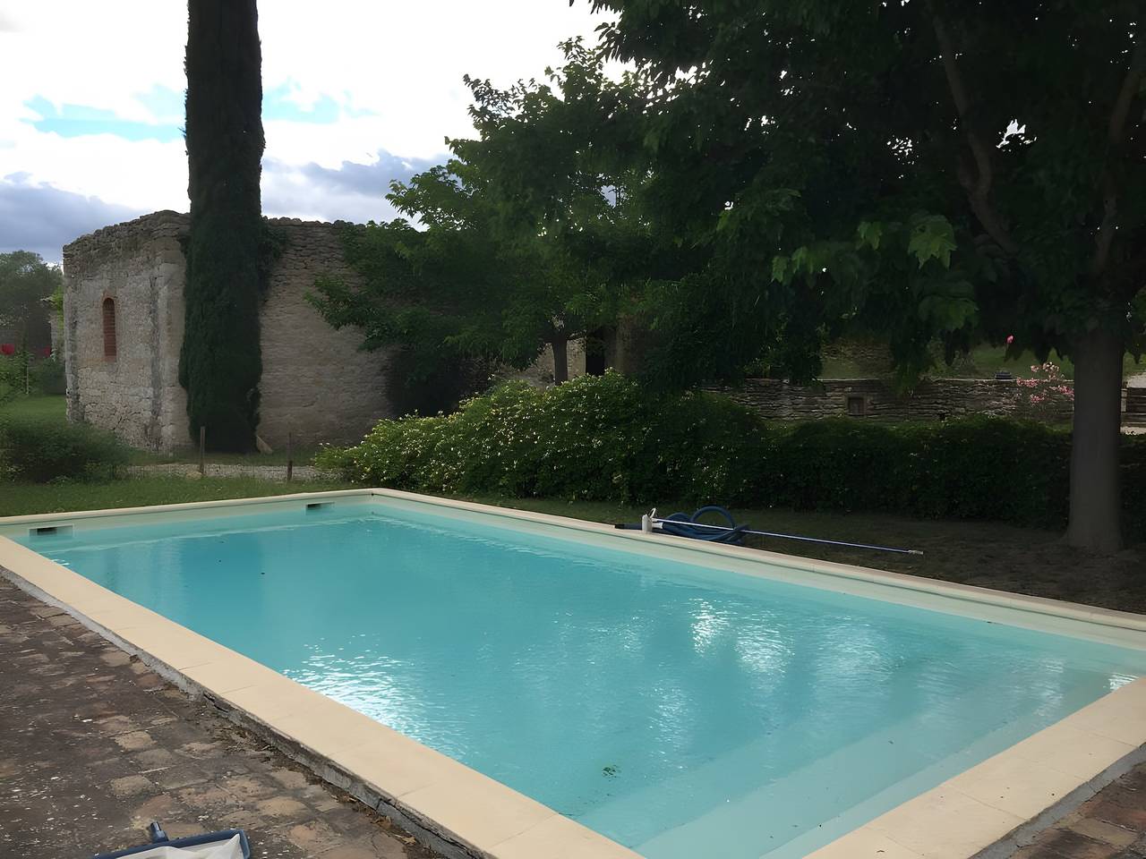 Gîte sur grande propriété avec vue montagne, piscine privée et Wi-Fi in Saint-Victor-de-Malcap, Parc national des Cévennes