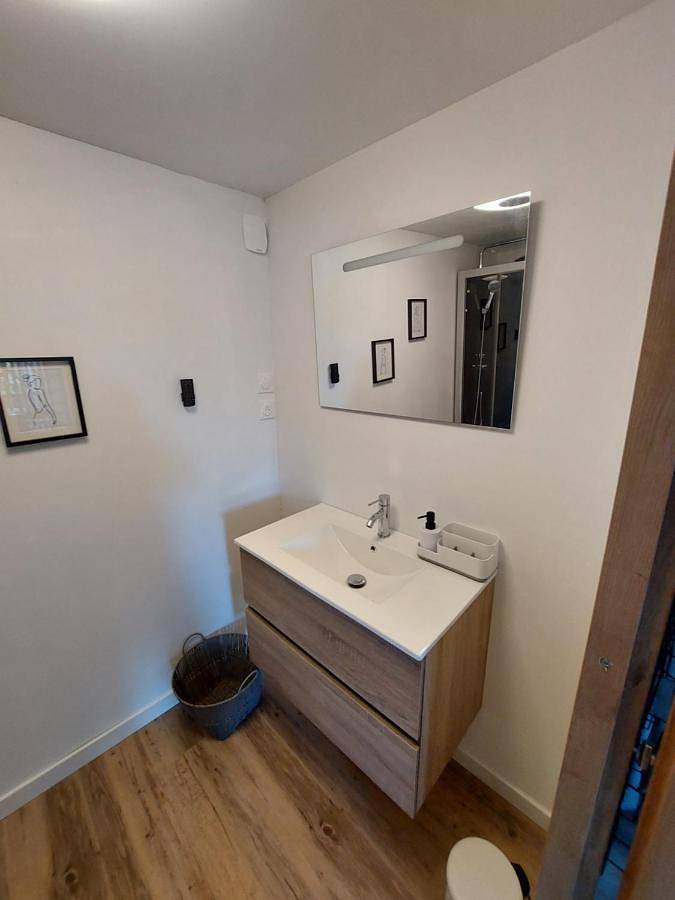Appartement entier, Two-Bedroom Apartment in Brandérion, Côte des Mégalithes