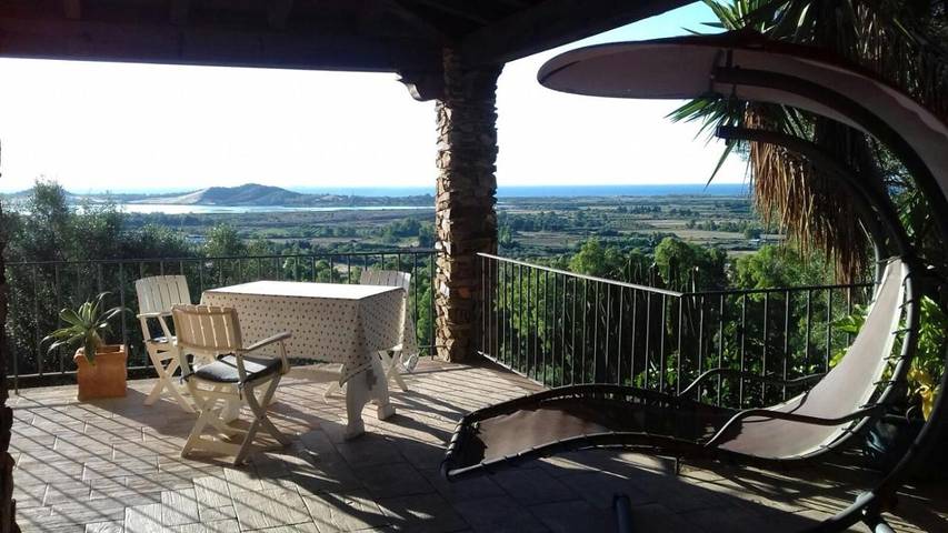 Chambre d’hôte pour 2 personnes, avec Terrasse ainsi que Jardin et Vue à Villaputzu