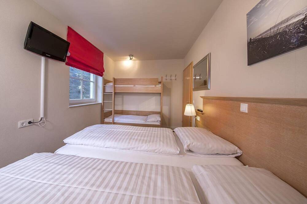 Luxuswohnung mit Sauna in Saalbach für 8 Personen in Saalbach, Saalbach-Hinterglemm