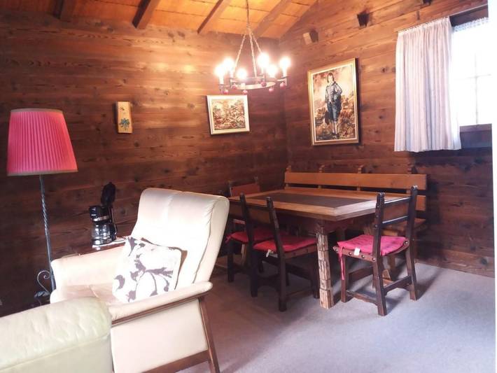 Ganze Wohnung, Chalet Holzwurm in Oberried am Brienzersee, Verwaltungskreis Interlaken-Oberhasli