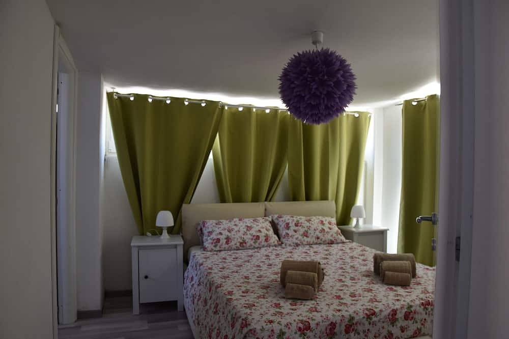 Ganze Wohnung, Penthouse mit Panoramaterrasse in Ostia in Ostia, Rom