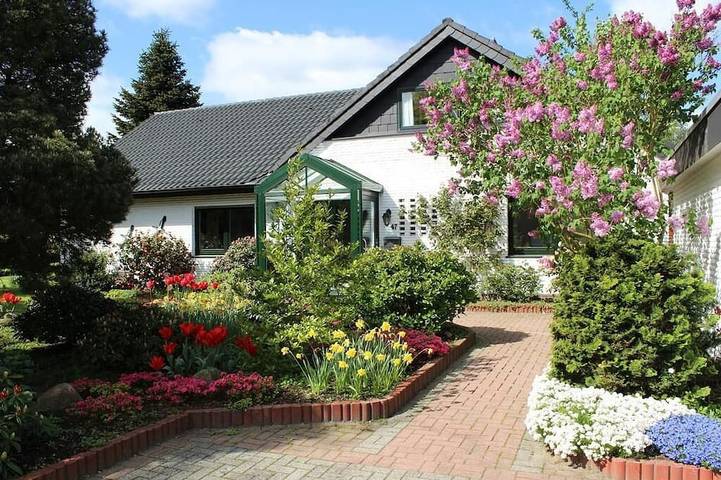 Ferienwohnung für 5 Personen, mit Balkon und Garten in Rhauderfehn