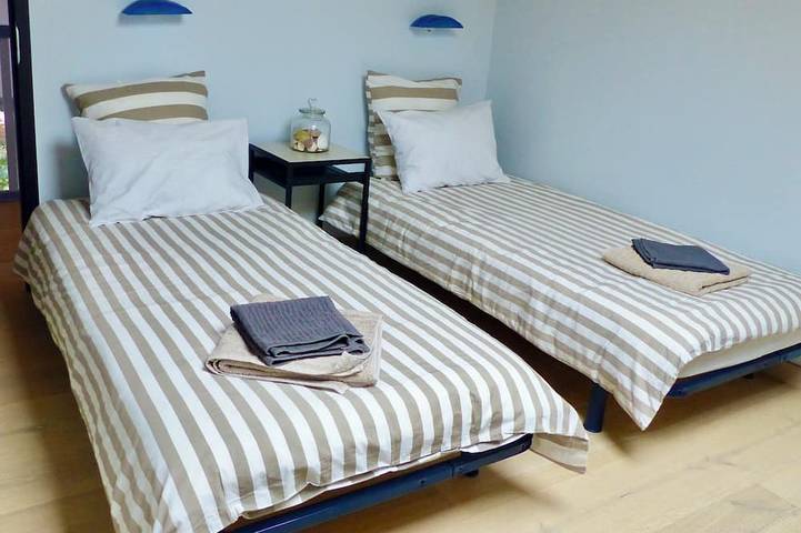 Villa les Cormorans for 11 people 150 metres from the beach in Contis, Saint-Julien-en-Born