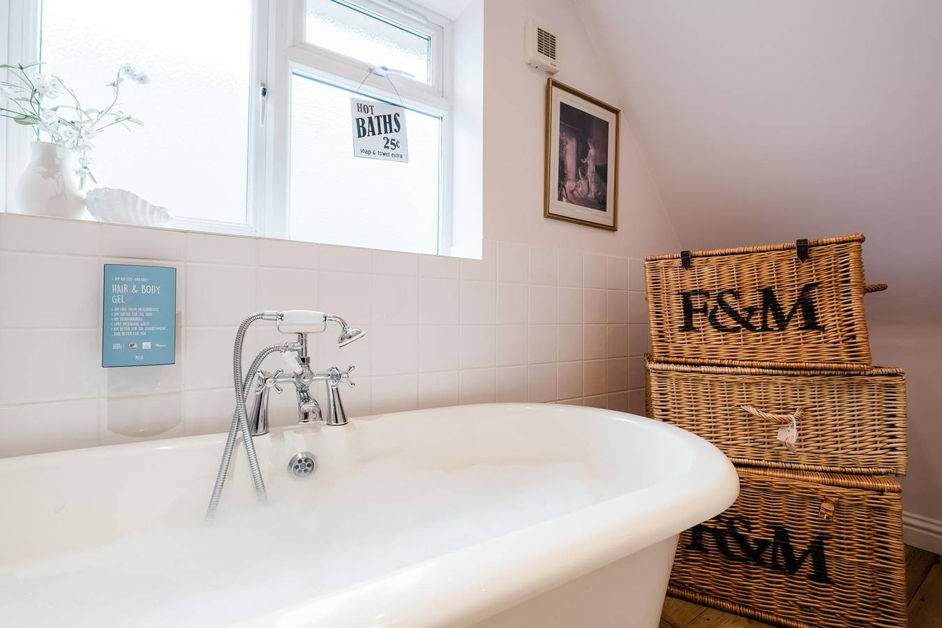 Whitstable's Beachcombers, sleeps 10, Dog friendly in Whitstable, Kent