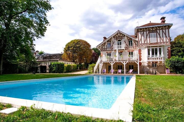Location de vacances pour 8 personnes à Yerres