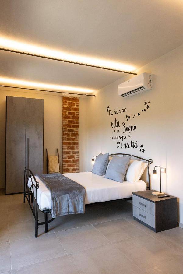 Chambre d’hôte pour 3 personnes, avec Jacuzzi et Terrasse ainsi que Jardin et Vue à Piozzo - 4