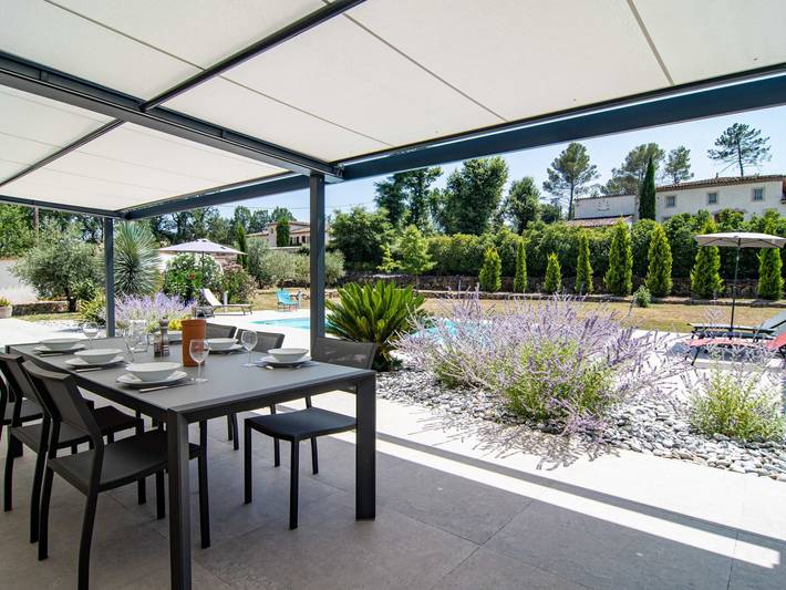 Location de vacances pour 6 personnes, avec terrasse et jardin à Callian - 2