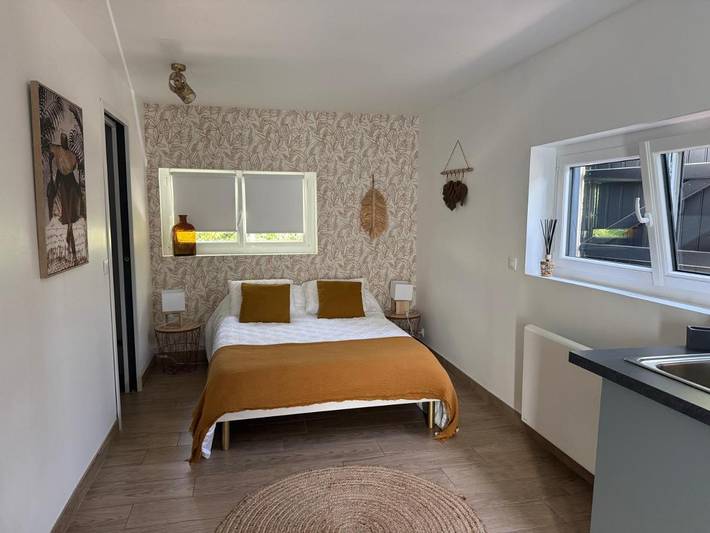 Maison d’hôte pour 4 personnes, avec Terrasse dans Brains