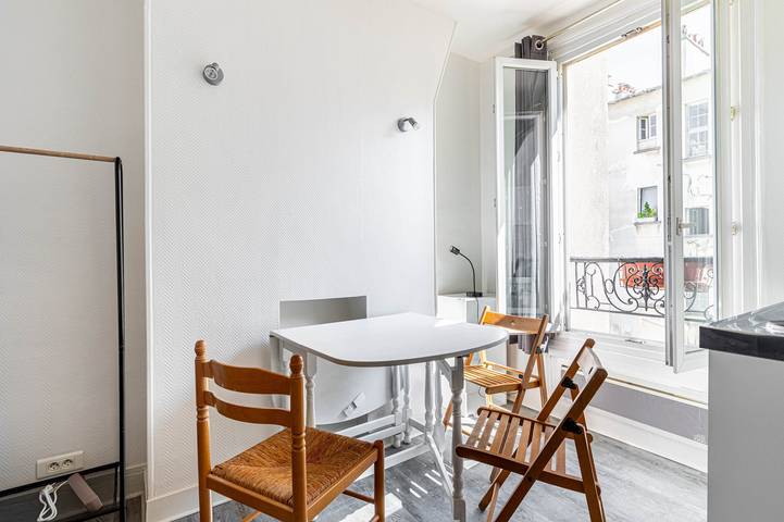 Entire studio, Guestready - Bright and charming studio for two in Paris, Ile de France
