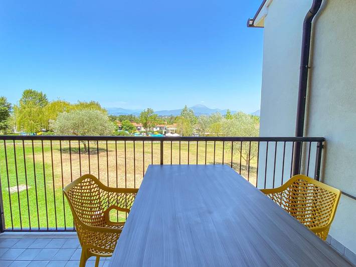 Ferienwohnung für 6 Personen, mit Balkon und Terrasse sowie Garten und Pool in Castelnuovo del Garda - 4