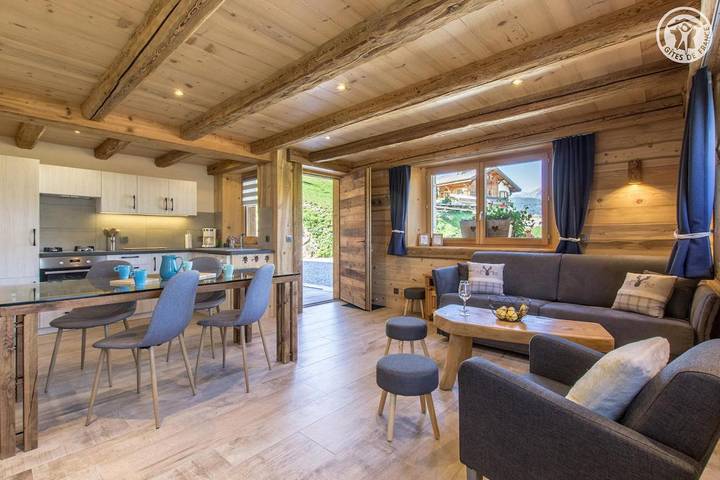 Gîte pour 4 personnes, avec jacuzzi et sauna à Combloux - 2