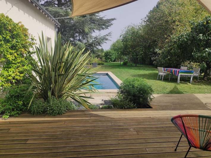 Location de vacances pour 12 personnes, avec Terrasse ainsi que Jardin et Piscine à Fondettes