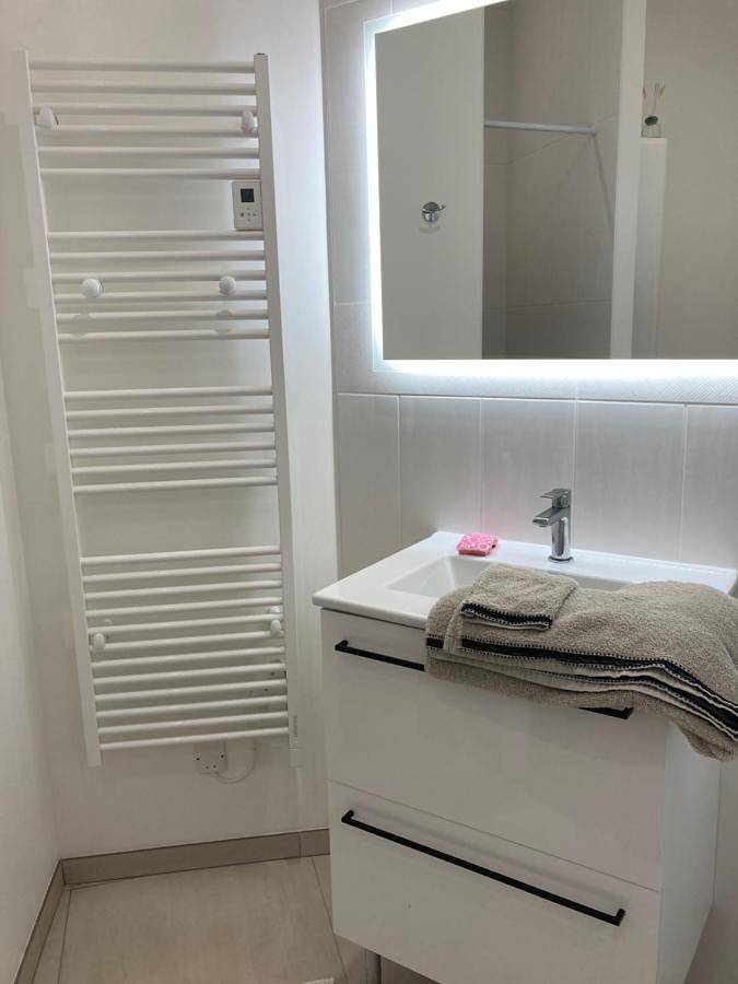 Appartement entier, Studio style loft in Mantes-la-Jolie, Yvelines