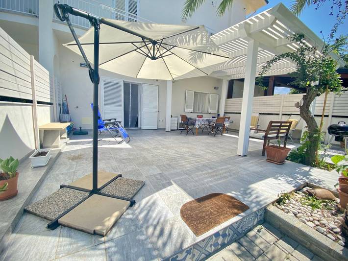 Location de vacances pour 6 personnes, avec jardin à Alcamo Marina - 4