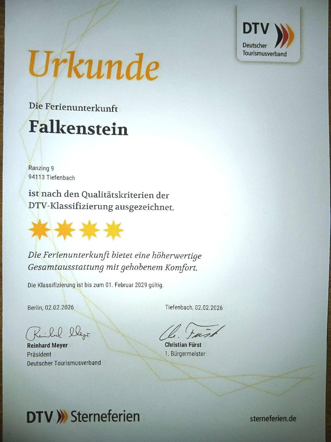 Ganze Wohnung, Ferienhof Neukirchinger - Falkenstein - Schön eingerichtete Ferienwohnung mit Grillmöglichkeit in Tiefenbach (Niederbayern), Ostbayern