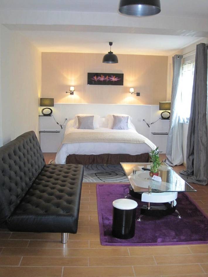 Hôtel pour 3 personnes, avec Balcon ainsi que Terrasse et Vue à Bessines-sur-Gartempe