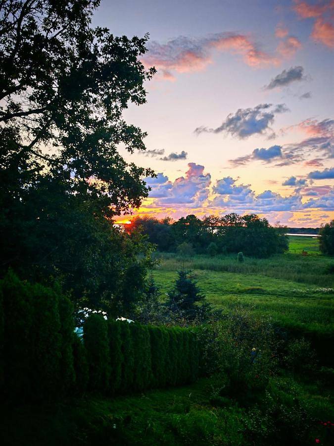 Ferienwohnung für 2 Personen, mit Terrasse und Garten sowie Seeblick