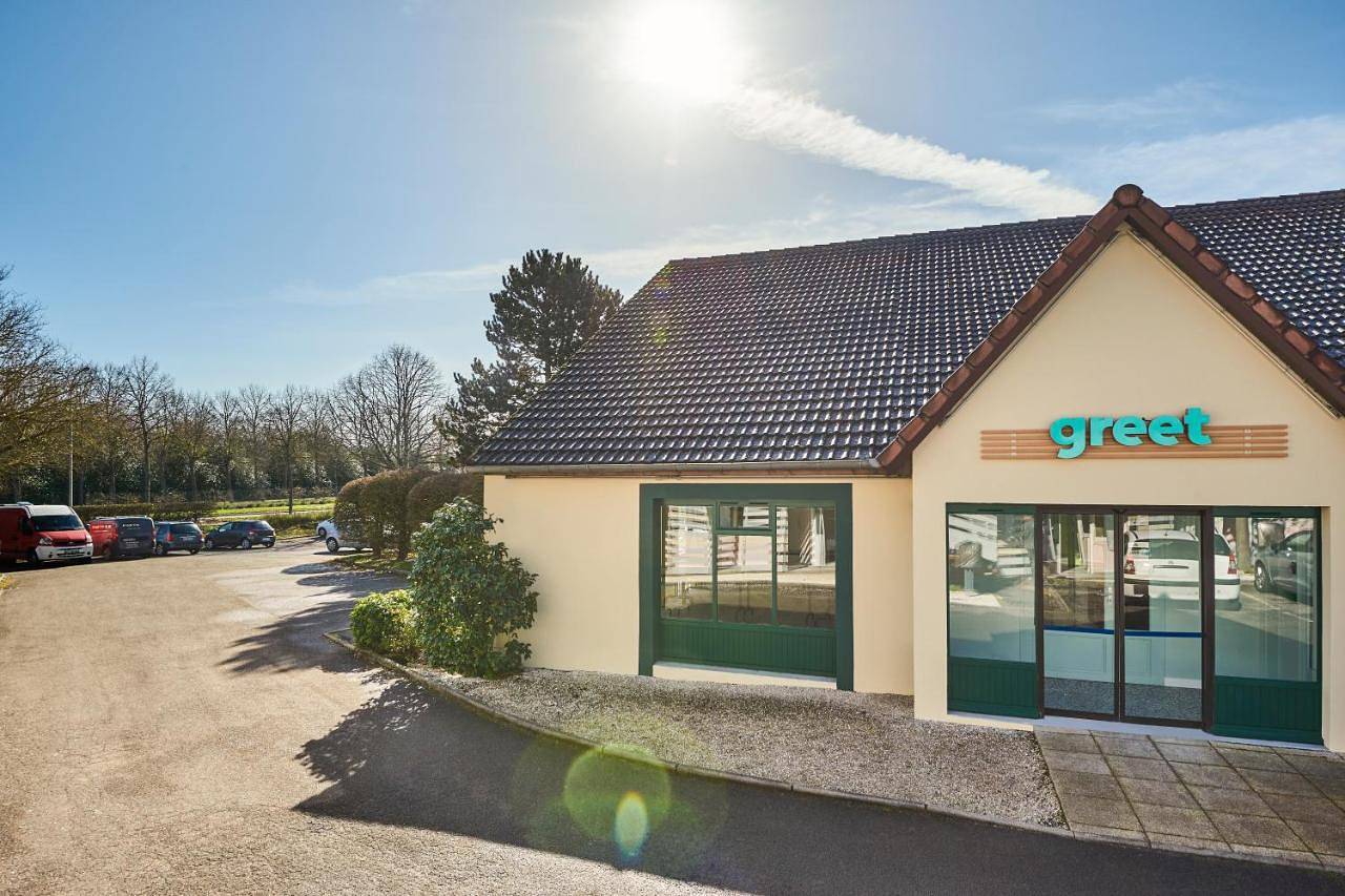 Greet Hotel Versailles - Voisins Le Bretonneux in Voisins-le-Bretonneux, Yvelines
