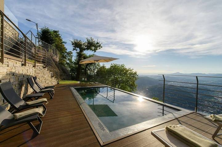 Villa Rossa in Brunate, Lago di Como