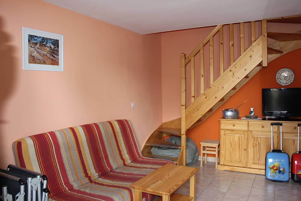 Residencia en la zona de Mas des Vignes, 2 piscinas, parking, 6 personas. in Calvisson, Region de Nimes