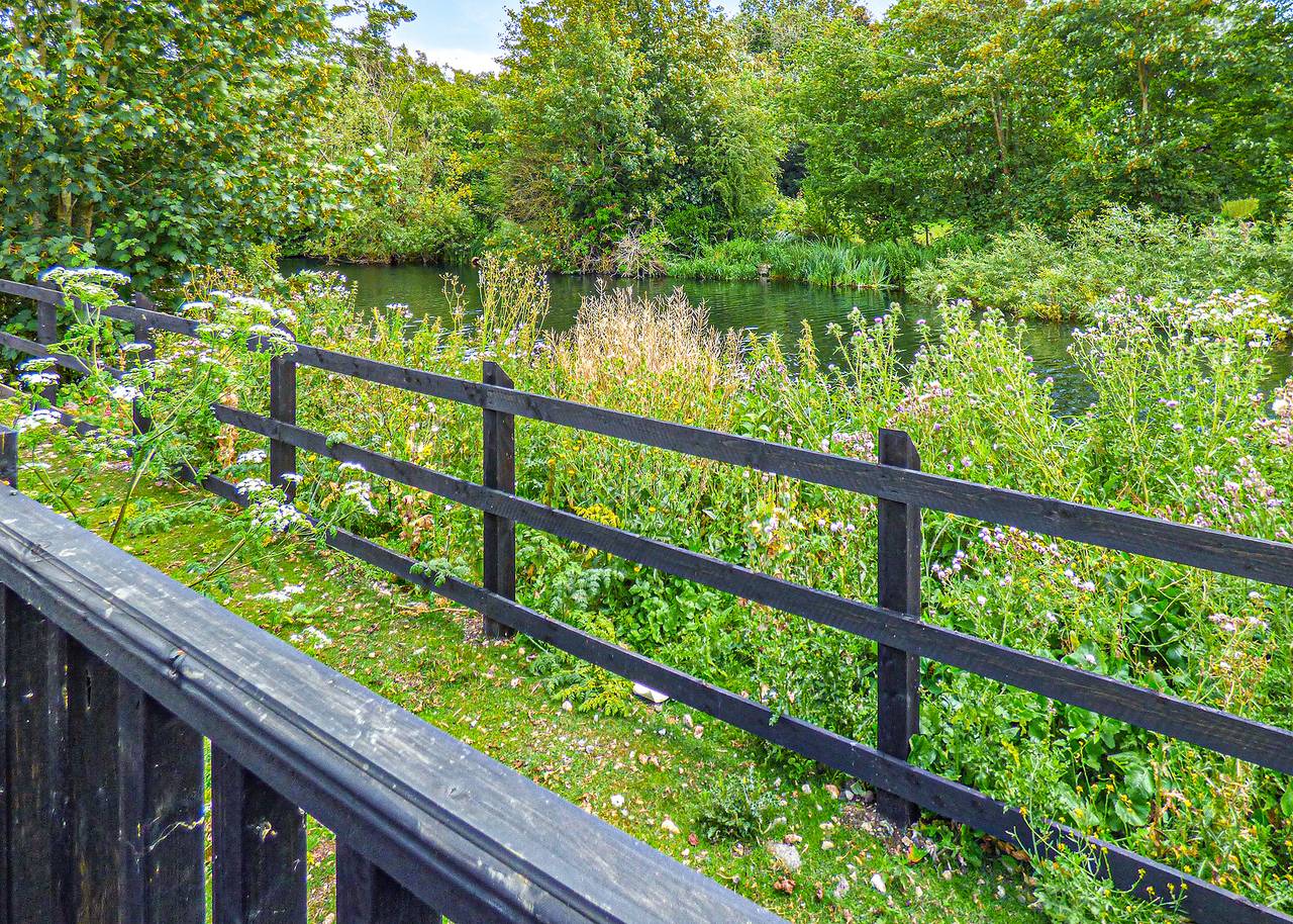 Peaky Pod in Broxbourne, Hertfordshire