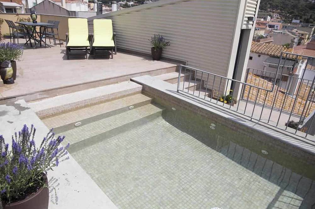 Suit y desayuno incluido con piscina y parquing in Sant Feliu de Guíxols, Costa Brava
