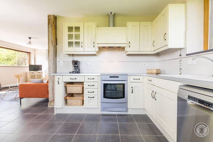 Gîte pour 4 personnes, avec jardin à Isigny-le-Buat - 3