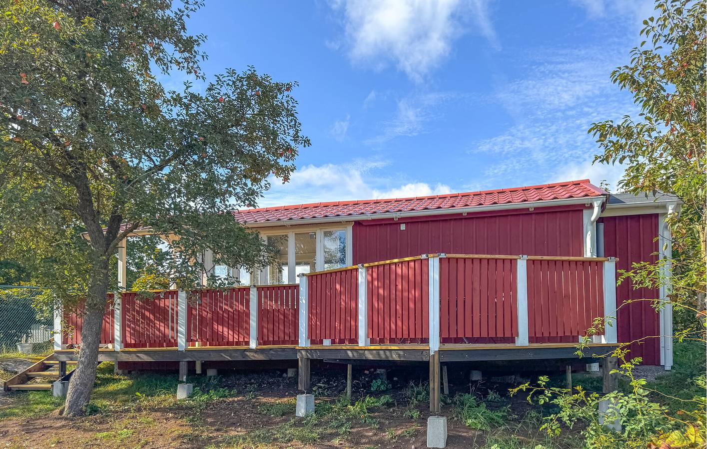 Hus för 2 Personer med trädgård in Mönsterås och omgivningar