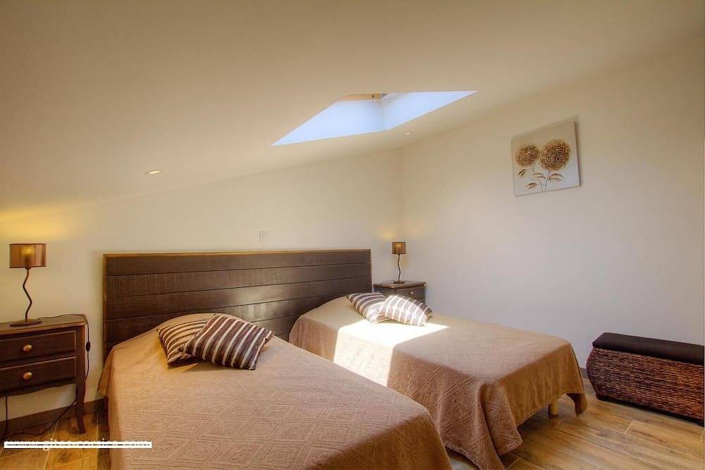 Appartamento intero, Apartment 5 km from the beach in Sollacaro, Sartène e dintorni