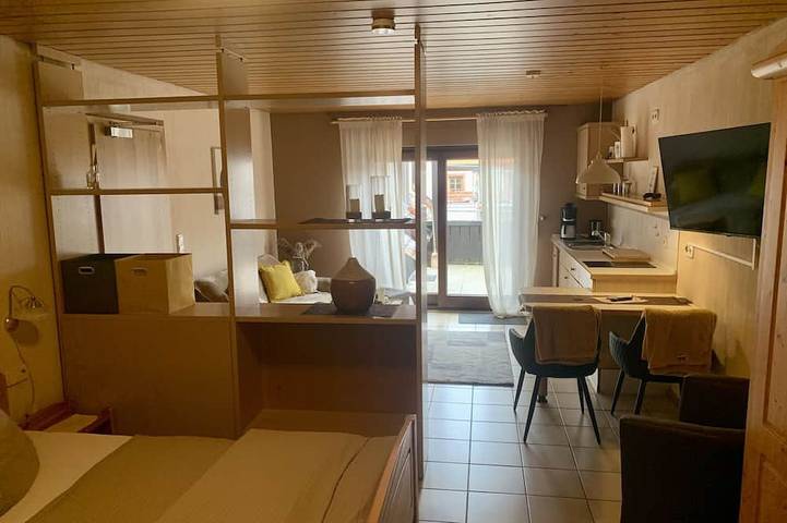 Ferienwohnung für 2 Personen, mit Terrasse in Leinsweiler - 2