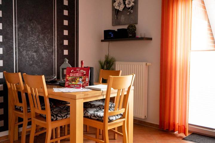 Ferienhaus für 5 Personen, mit Whirlpool und Garten sowie Sauna in Horumersiel - 2