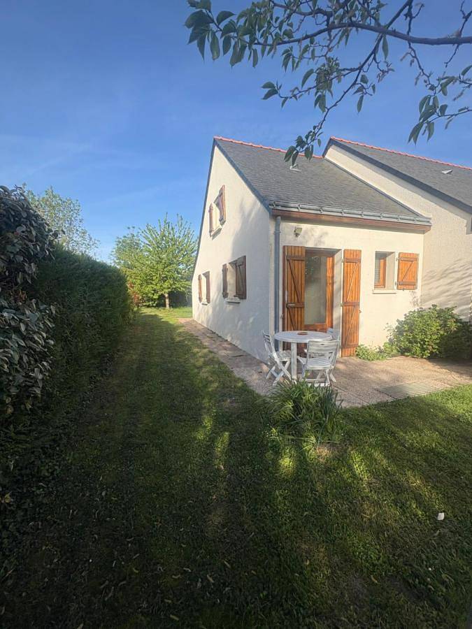 Location de vacances pour 5 personnes, avec terrasse à Villebernier - 4