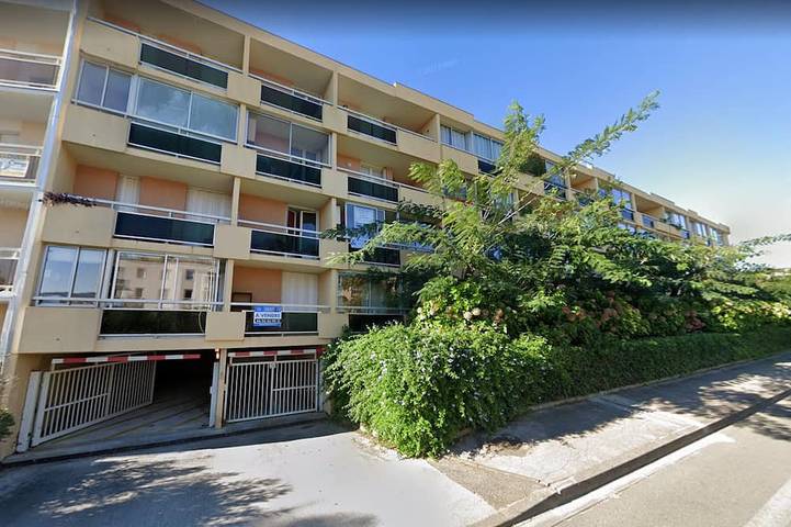 Appartement entier, Studio 4 Pers - Situé à 400m de la plage in Bormes-les-Mimosas, Parc national de Port-Cros